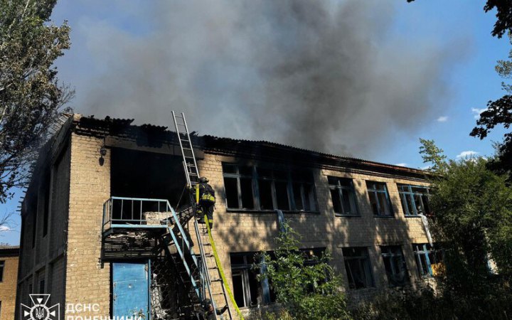 У Костянтинівці надзвичайники під час ліквідації наслідків обстрілів врятували 2 людей