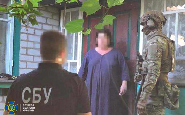 На Житомирщині переселенка з Донеччини передавала ворогу розташування ремонтних баз ЗСУ