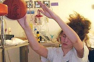 Пациентка шокировала врачей, находясь в коме и одновременно играя в баскетбол