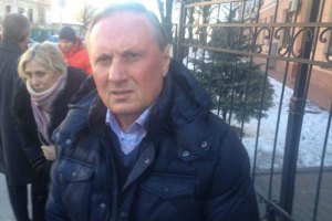 Суд продлил залог для Ефремова на два месяца