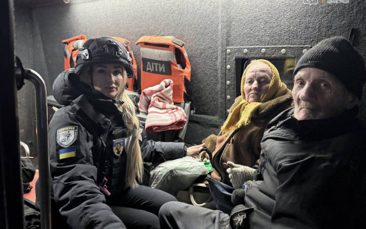 Із прикордонного села на Сумщині врятували двох жителів