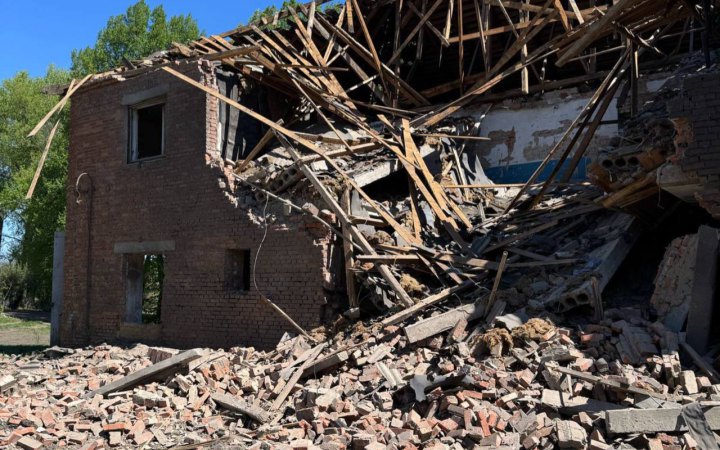 Росіяни завдали авіаударів по селу на Харківщині