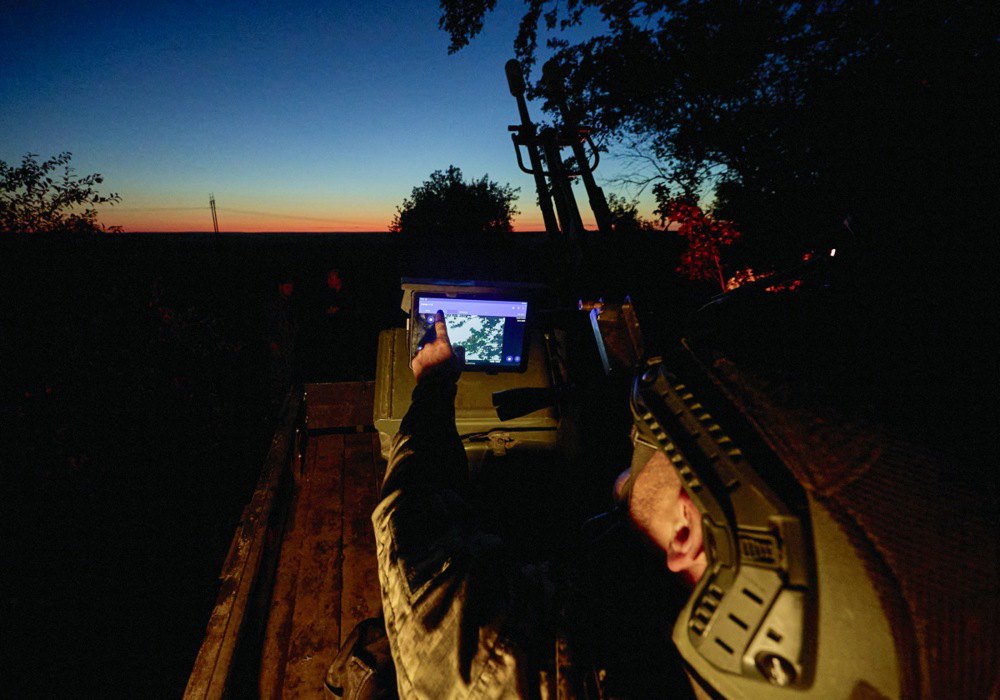 Військовослужбовець мобільної вогневої групи боротьби ЗСУ на бойовому чергуванні