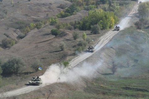 Силы АТО приступили к отводу танков на Мариупольском направлении