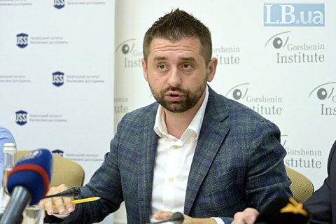 Арахамія підтримав виключення з фракції "СН" нардепа Іванісова, який мав судимість за зґвалтування неповнолітньої