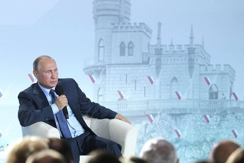 Путин: Россия аннексировала Крым как "независимое государство"