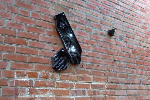 У Полтаві розбили три меморіальні дошки загиблим бійцям АТО