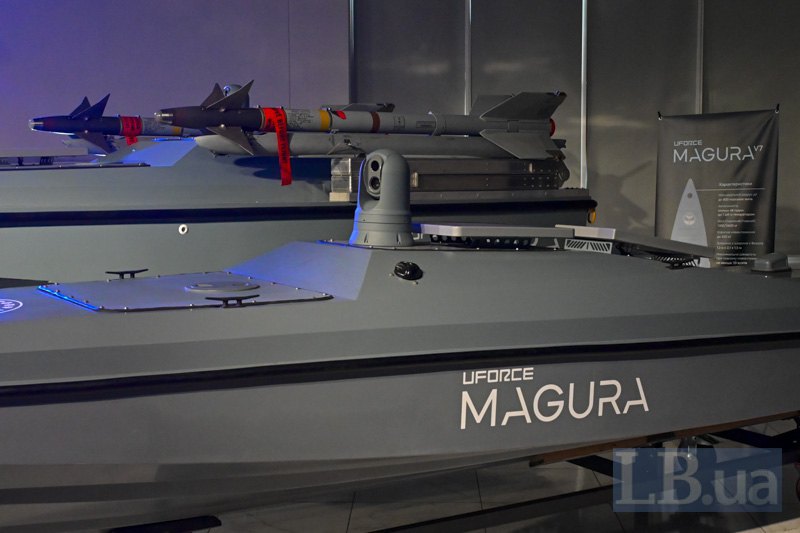 V5 попереду і V7 позаду