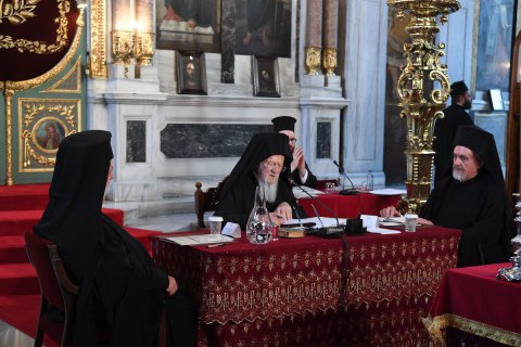 Архиереи Вселенского патриархата подтвердили право церкви самостоятельно даровать автокефалию