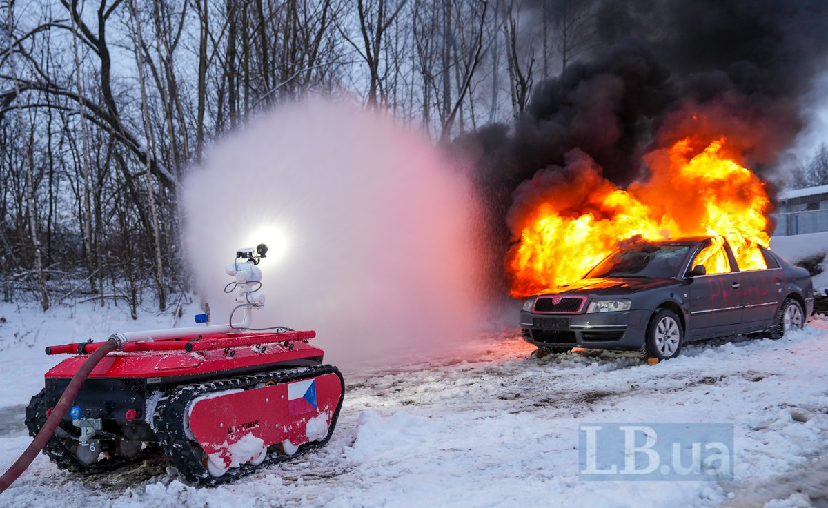 Тестування пожежного дрону Hecthor 2 для Харківсього відділення ДСНС купленого чеською ініціативою «Подарунок для Путіна»