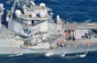 Эсминец ВМС США столкнулся с торговым судном у берегов Японии