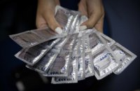 Францію та ЄС закликали запобігти знищенню контрацептивів USAID на $10 млн