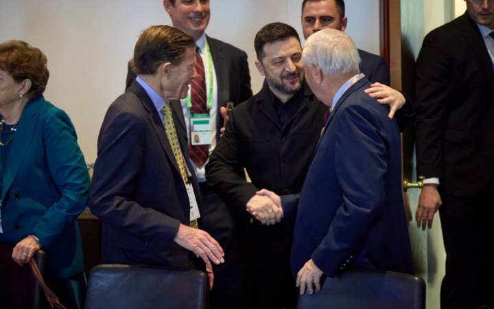 Президент Зеленський обговорив роботу над гарантіями безпеки України із сенаторами Конгресу США