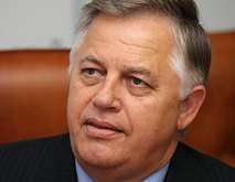 «Рішення конституційного суду неспроможне», — Петро Симоненко