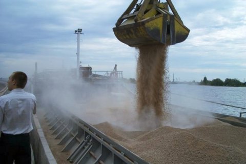 СБУ пресекла незаконный вывоз пшеницы на 13 млн гривен в Николаевском морпорту