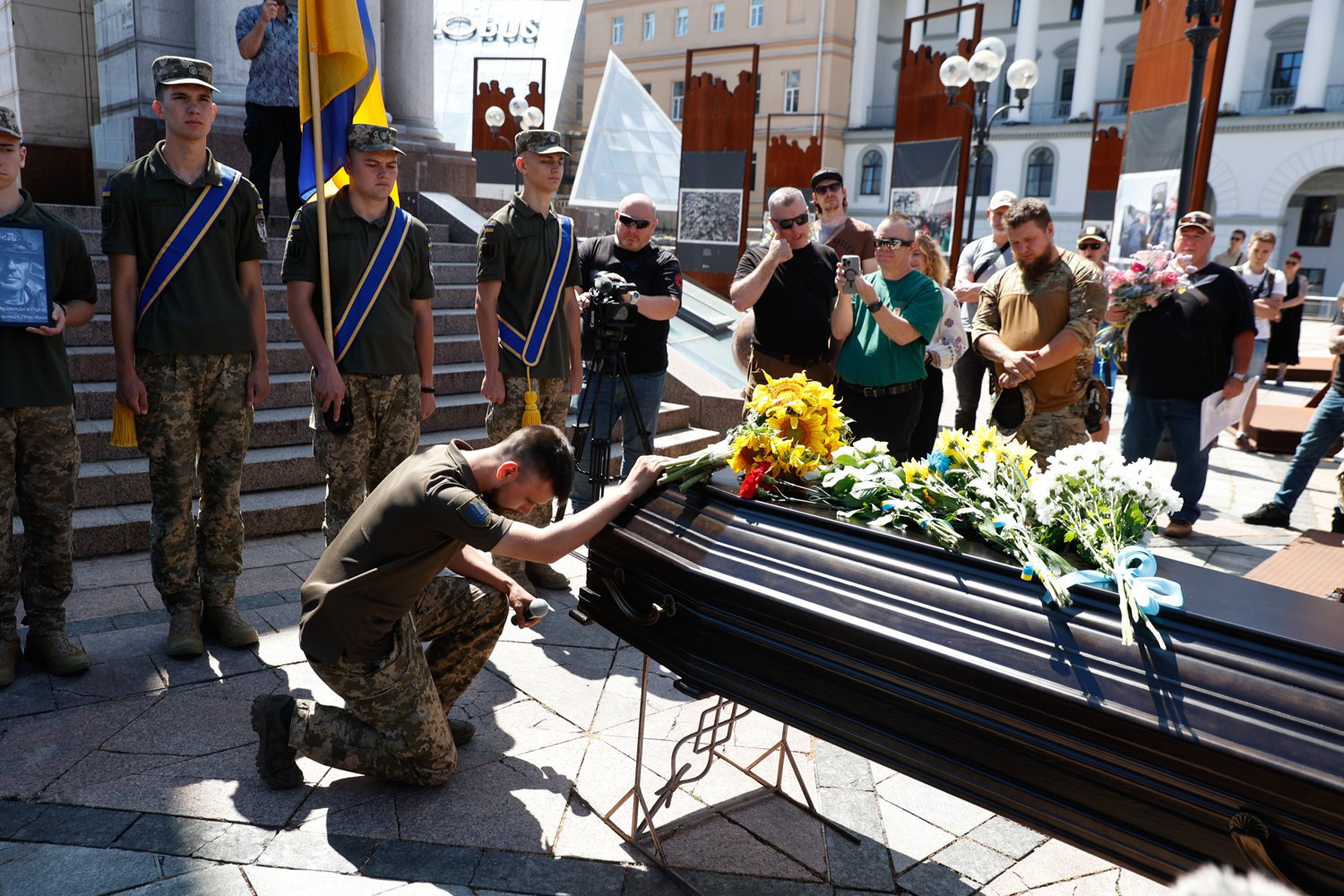 Прощання із бойовим медиком із Великобританії Пітером Фуше у Києві, 6 липня 2024 року