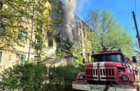 Уникайте скляних фасадів та не ховайтесь в авто: ДСНС нагадала правила безпеки при обстрілах