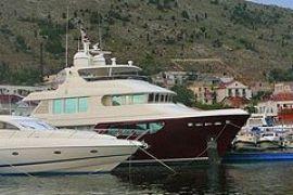 Син Януковича приплив на ювілей батька на яхті «Бандіт»?