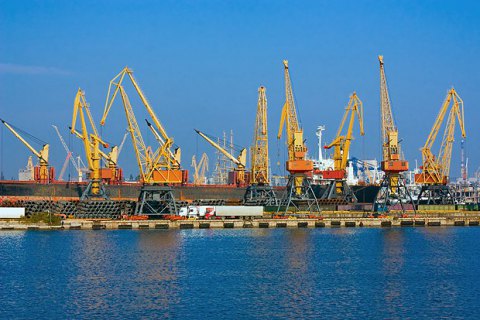 В Одесском порту изъяли партию контрабандных вейпов и рыболовных сетей браконьеров
