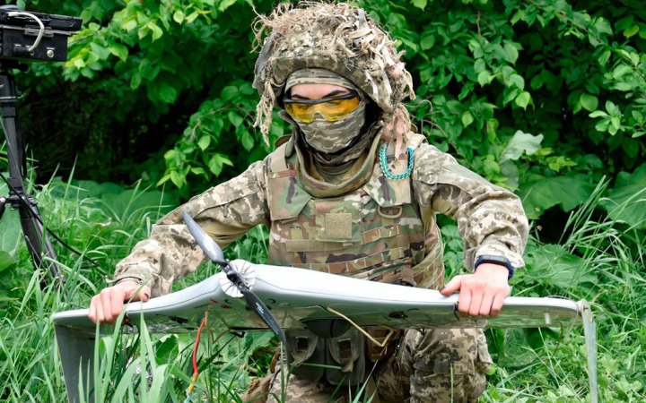 Українські десантники показали, як знищують техніку окупантів