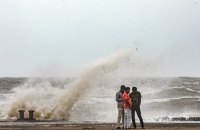 В Індії та Пакистані через циклон “Біпарджой” евакуювали десятки тисяч осіб , загинуло 7 людей