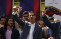 Лідер опозиції Венесуели оголосив себе президентом