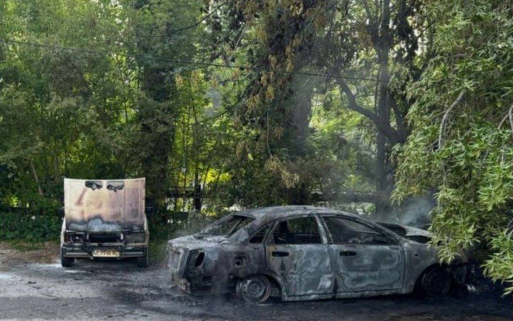 Росіяни скинули вибухівку з безпілотника по цивільному авто у Костянтинівці