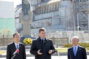 Янукович хочет уменьшить расходы на ликвидацию Чернобыльской катастрофы