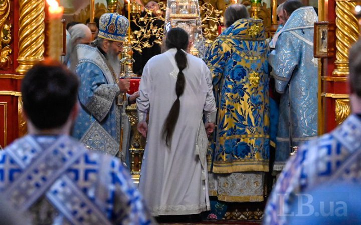 Єпископ УПЦ (МП) подав до суду на LB.ua за публікацію даних про його близькість із 17-річним хористом