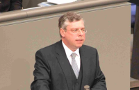 Politico: у Німеччині та Польщі зростає невдоволення через різкий наплив молодих українських чоловіків віком 18-22 роки