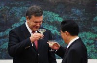 Янукович в ближайшее время посетит Китай