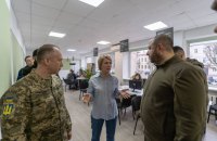 Умєров і Сирський відвідали рекрутинговий центр у Львові