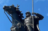 Росіяни встановлюють в окупованому Маріуполі пам’ятник Олександру Невському