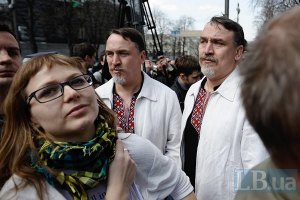 Под Раду снова пришли защитники украинского языка