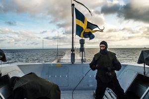 Швеція полює за іноземною субмариною