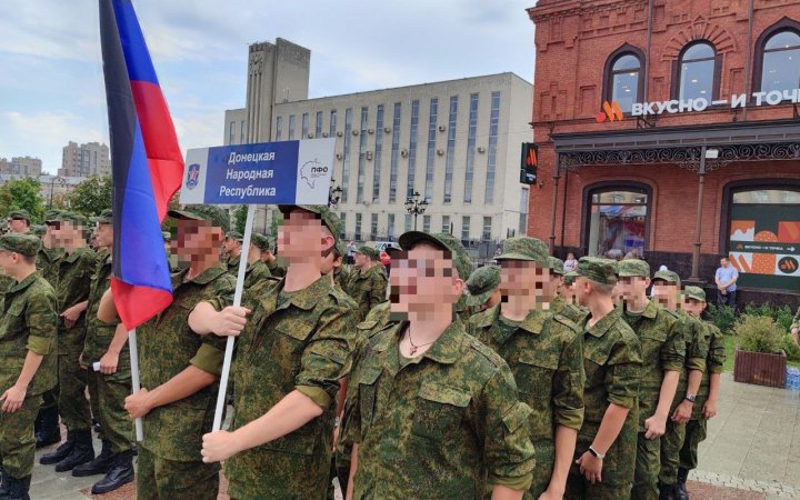 ​HRL: Росія створила безпрецедентну систему «перевиховання» та мілітаризації викрадених українських дітей