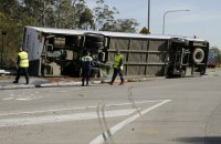 В Австралії перекинувся весільний автобус, загинуло щонайменше 10 осіб