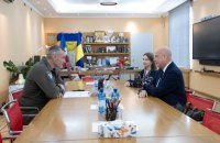 Кличко обговорив з Генсеком "Спільноти демократій" допомогу, якої потребує Україна