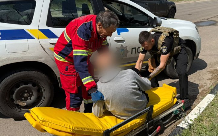 Поліцейські евакуювали пораненого цивільного на Харківщині