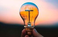 У більшості регіонів завтра діятимуть графіки відключень світла