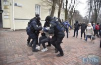 У поліції уточнили кількість затриманих після акцій на Михайлівській площі Києва