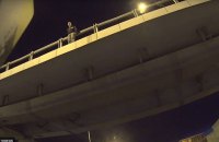 В Подмосковье байкер перекрыл шоссе, чтобы предотвратить самоубийство человека