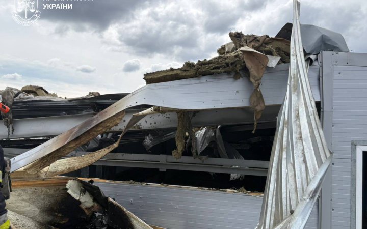 Війська РФ атакували дроном м'ясокомбінат у Богодухові на Харківщині, є поранені