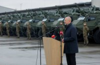 Україна отримала від Латвії 21 бронетранспортер Patria 6x6