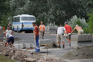 На Набережном шоссе запретили движение габаритного транпорта