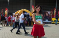 Иранскую активистку посадили на год за попытку попасть на волейбольный матч