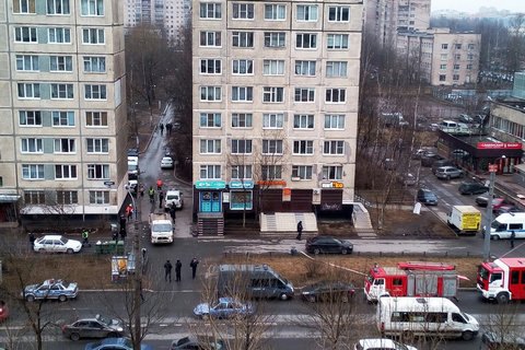 У Петербурзі знайшли бомбу в житловому будинку