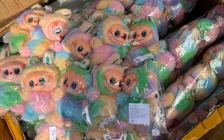 Виробник іграшок "Labubu" відзвітував про зростання виторгу на 200%, а прибутку - на 400%