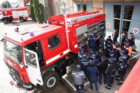 ГосЧС объявила второй за месяц тендер на 120 пожарных машин за 600 млн гривен
