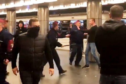 Фанати клубу Реброва з нацистською символікою напали на вболівальників московського ЦСКА